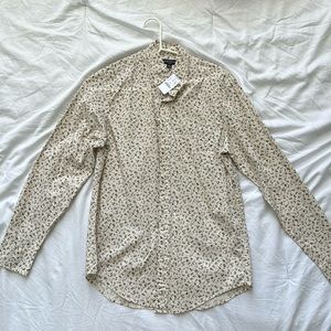 J.Crew Men’s Small Floral Pattern Button Up Shirt